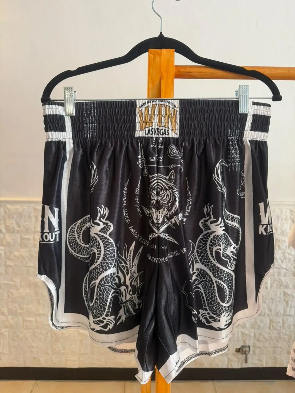 Short WIN Las Vegas Negro y Blanco